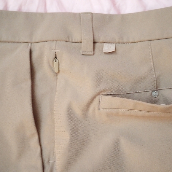 Lululemon Commission Short relaxed Warpstream 10“ Tofino Sand color size 32“ - Picture 3 of 3